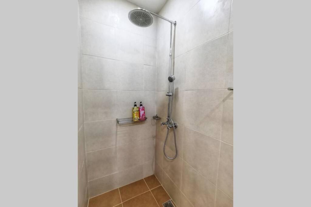 Anb Poolvilla 3Br Walk Private Beach In Pratamnak Pattaya Exterior photo